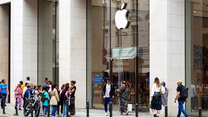 Apple’s App Course Runs $20,000 a Student. Is It Really Worth It?