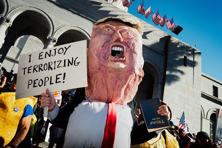 Scenes From Saturday's Nationwide ‘No Kings’ Protests